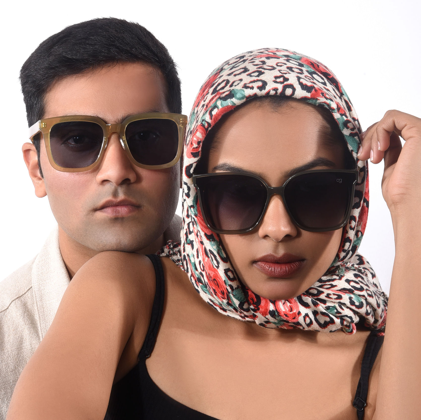 Buy Couple Sunglasses 2 Sunglasses 999 Woggles
