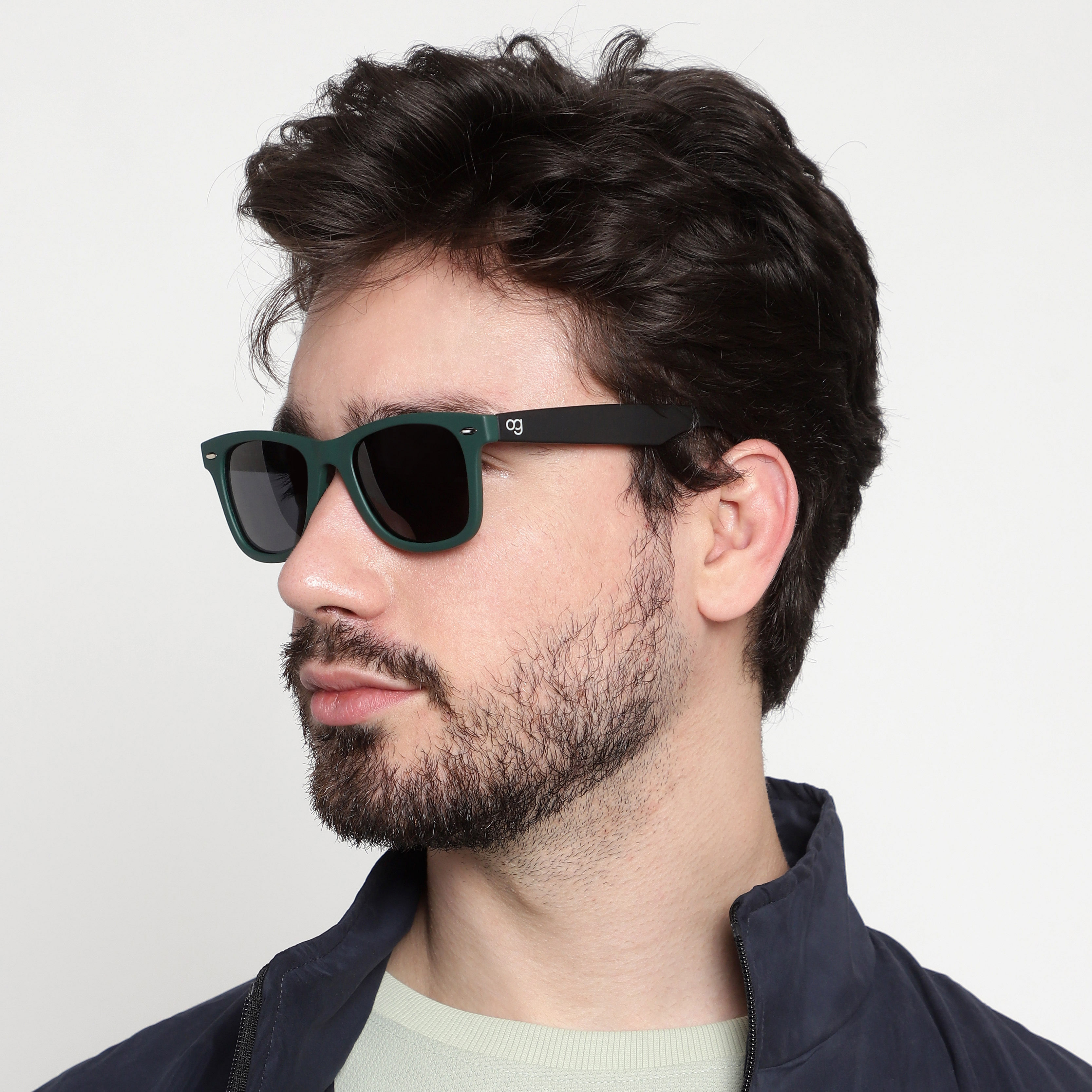 Wayfarer frames for oval face top